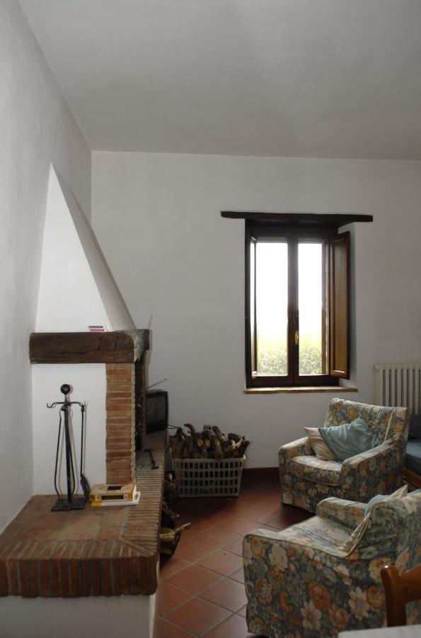 Podere Monte Petreto San Savino  Room photo